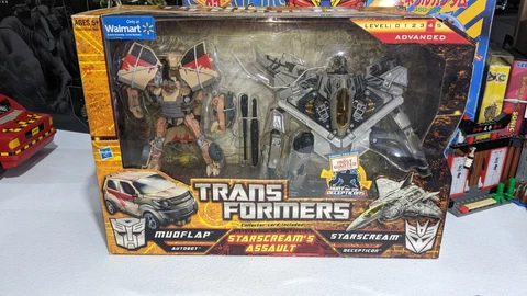 2010 Hasbro Transformers Starscream's Assault Mudflap Starscream Wal Mart Cover