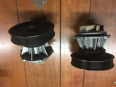 BOMBA DE AGUA ORIGINAL FERRARI 355 1994-1999 P/N 177561. GARANTÍA 2 AÑOS RECONSTRUIDA Foto 1 de 3