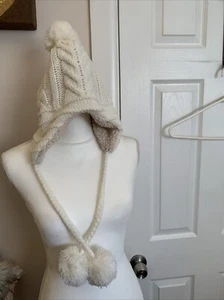 North Point Womens Ivory Pom Pom Beanie Hat Crochet Knit - Picture 1 of 9