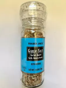Trader Joe's geröstetes Knoblauchsalz Meeresgewürz mit integriertem Mahlwerk 2,46oz (70g) - Bild 1 von 4