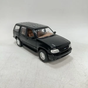 AMT Ertl 1995 Ford Explorer Dealer Promo Black Promotional Model Car 1:24 Vtg - Picture 1 of 12