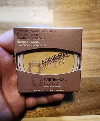Mineral Fusion Pressed Powder Foundation 032 Oz Natural Shine Warm 3 Golden - Image 1 of 2