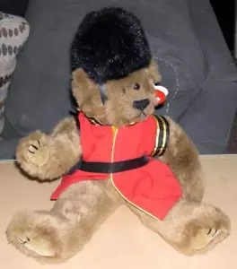 Malcolm the Queen's Guard Bear, Ty Attic Treasures (1993), With Tags, Very Good - Picture 1 of 1