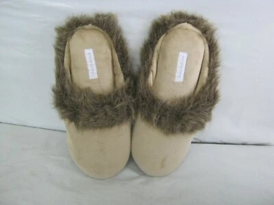 Zapatillas Charter Club suaves borrosas beige talla pequeña 5-6 NUEVAS Foto 1 de 4