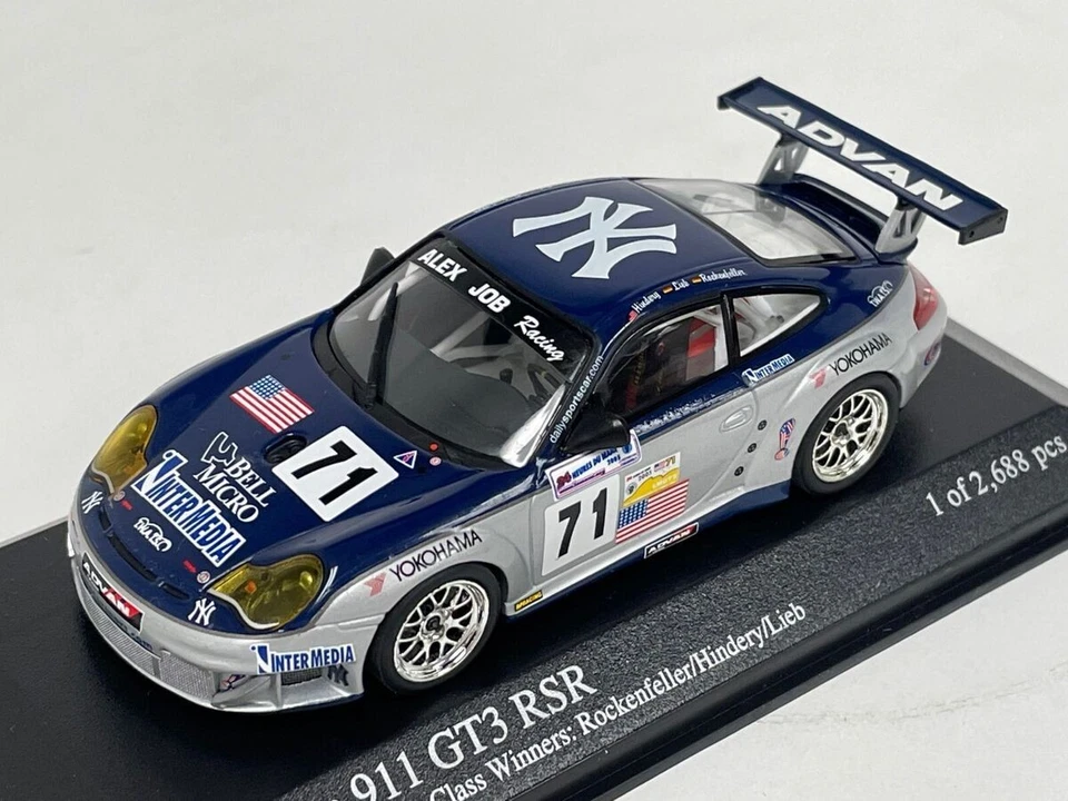 1/43 PORSCHE 911 GT3 CUP #71 CLASS WINNER 24H LE MANS 2005 MINICHAMPS 400056471 - Immagine 1 di 1