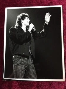 MICKEY THOMAS JEFFERSON STARSHIP 80's ORIGINAL TYPE 1 CONCERT PHOTO J. Macoska - Picture 1 of 1