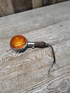 1985 85 84-87 Yamaha Virago XV700 XV 700 Front Right Side Turn Signal Blinker - Picture 1 of 11