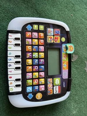 VTech Little Apps Tablet w/12 Learning Activities & Color Screen (80-139400) - Image 1 of 4