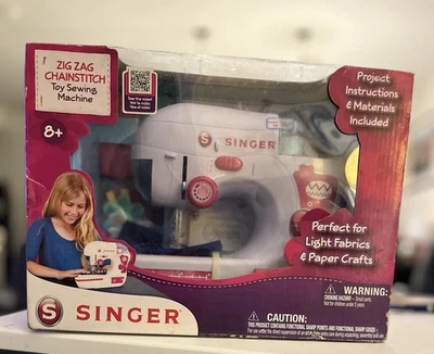 Singer 2015 EZ Stitch Chain Stitch Children’s Pink Sewing Machine  - Image 1 of 4