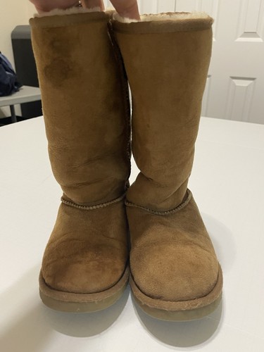 Stivali UGG Australia Classic foderati in pelle di pecora castagno 5229 bambini taglia 3