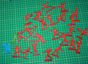 Lot of 23 Assorted Plastic Olympic Sports Figures in Red Plastic - Bild 1 von 3