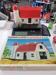 Vintage Bachmann Plasticville USA Barn #1851-180 O-S. Philadelphia, PA. USA  - Picture 1 of 12