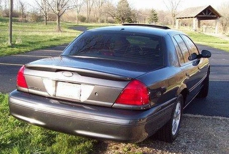 Alerón para Ford Crown Victoria 1998-2008 Hydrodipping estilo fibra de carbono Foto 1 de 1