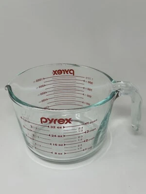 Pyrex Clear Glass Red Letters Measuring Cup WithL 4 Cup 32 Oz 1 Liter - Image 1 of 4
