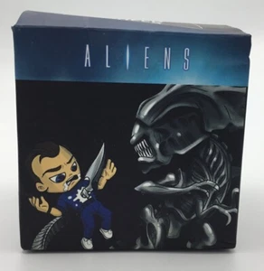 Aliens Queen Takes Bishop Figure Collectors Series NEW Loot Crate exclusive - Picture 1 of 4
