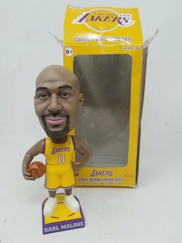 Carl's Jr Lakers 2004 Bobblehead Karl Malone Cover