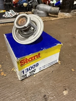 Termostato líquido de arrefecimento do motor - Economy Stant 13009 compatível com Chevrolet Dodge Ford GMC Jeep - Imagem 1 de 3