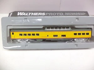 Walthers Proto Ho 920-18050, ACF Dome-Coach, Union Pacific, Columbine, lot B - Picture 1 of 3