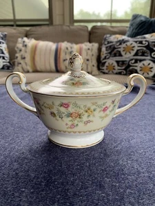 Azúcar Noritake Smilax vintage con tapa patrón floral adorno dorado hueso porcelana - Imagen 1 de 11