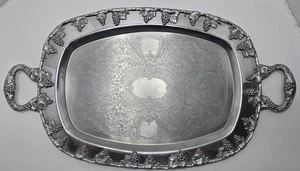 Vassoio vintage Lehman Brothers ornato argento placcato uva vite 12,75x22 pollici, 2 mani - Foto 1 di 7