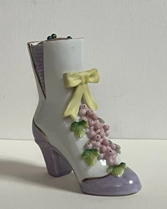 Antikes Nadelkissen - Porzellanschuh ~ Trauben/Johannisbeeren? - sehr guter Zustand ~ wunderschön - Bild 1 von 11