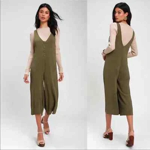 NWT Lulu’s Llewyn Culotte Button Front Jumpsuit | Olive Green | Medium - Picture 1 of 7