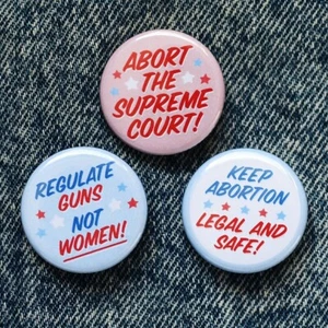 LOT BOUTONS PRO-CHOIX (1,25") - Pin's Badge Avortement Droits reproductifs Féministe - Photo 1/2