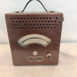 WESTON MODEL 155 WOOD CASED AC VOLT METER DUAL RANGES MIRROR SCALE   WORKING.  - Picture 1 of 11