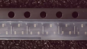 Menge 25 - BAV199LT1 Doppelschaltdiode 70V 215mA SOT-23 - Brandneu - Bild 1 von 3