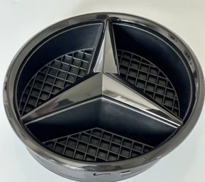 Mercedes -Benz Emblem Gloss Black Grille Star W205 W218 W207 W176 PN A0008880060 - Picture 1 of 24