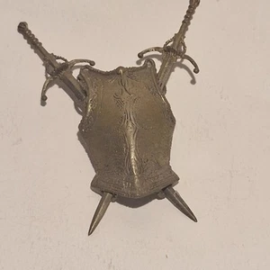 12th scale Medieval Armour and 2 swords ME51 - Imagen 1 de 4