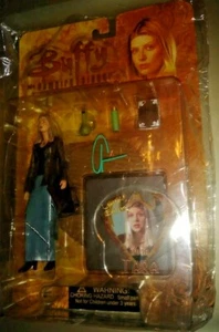 Buffy the Vampire Slayer Hush Tara Actionfigur signiert Amber Benson BNOC - Bild 1 von 1