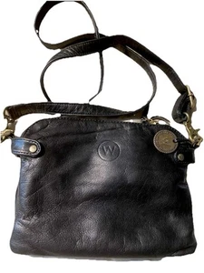 Wanderers Travel Co Black Crossbody Handbag Superior Full Grain Quality Leather - Picture 1 of 19