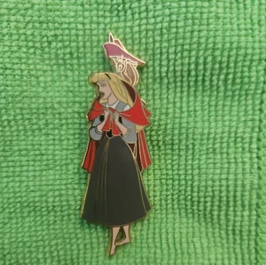 PP19304 WDW - Briar Rose Mickey's Super Star Trading Team 2003 Moving Pin - Picture 1 of 4
