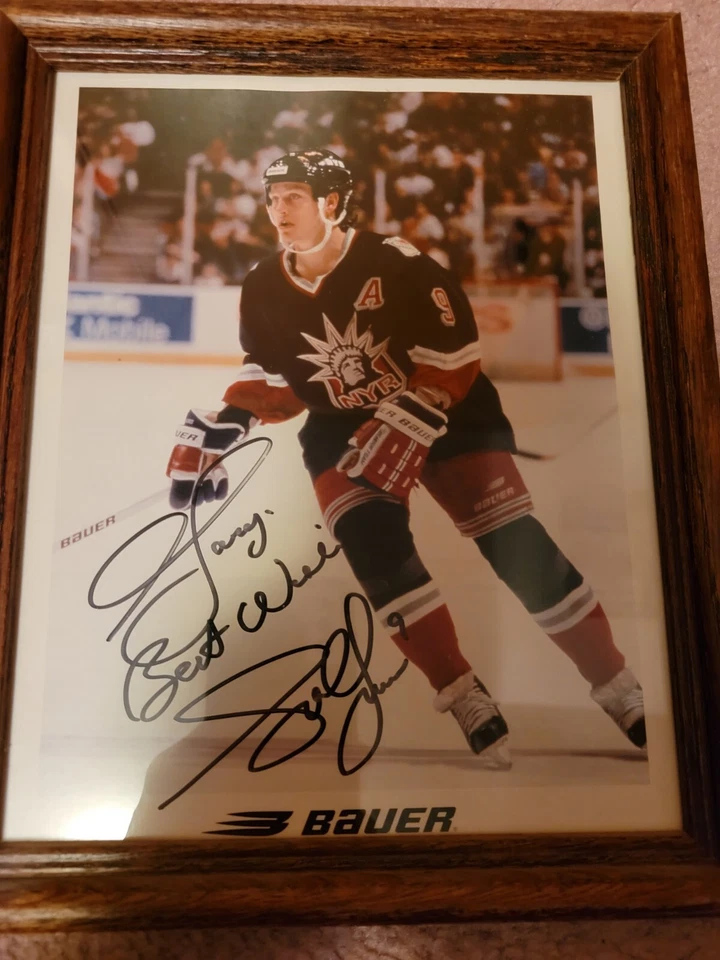 Foto de hockey firmada y enmarcada de Adam Graves de los New York Rangers de la NHL con inscripción Foto 1 de 3