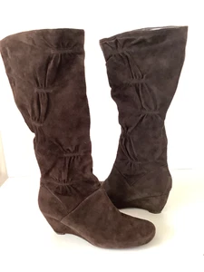 Kenneth Cole Reaction Tall Brown Suede Quilt Boots Size 8.5M Bohemian Western - Picture 1 of 7