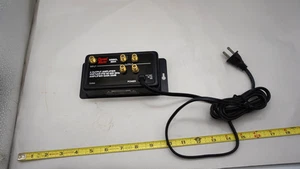 Channel Master 3044 4 Output Indoor Distribution Amplifier UHF/VHF/FM 50-900 MHz - Picture 1 of 3