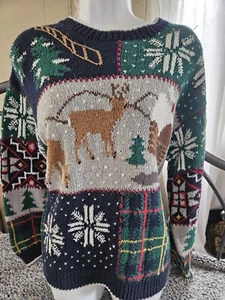 Design Options Weihnachtspullover Hirsch/Hütte/verschneite Bäume und Flocken Sm. Handarbeit... - Bild 1 von 15