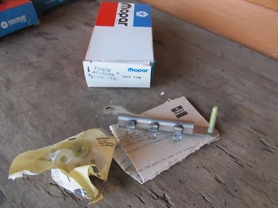 Nuevo de Lote Antiguo Mopar 1972-87 Chrysler Dodge Plymouth Alternador Disipador de Calor KIT 4026082 Foto 1 de 3