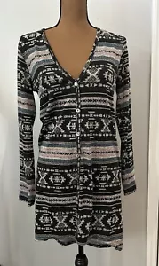 'About A Girl' Womens Long Button Down Hi-Lo Hem Cardigan. Aztec Print, Size M - Picture 1 of 3