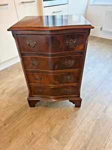 Vintage Regency Style Mahogany 4 Drawer Bow Fronted Small Chest of Drawers - Picture 1 of 5