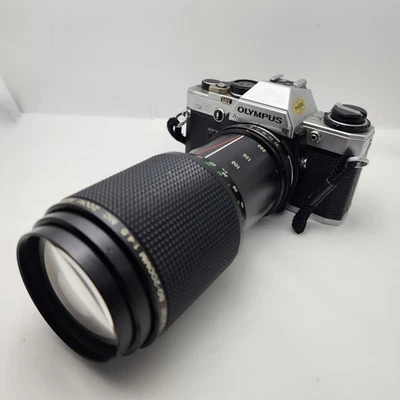 Olympus OM-10 35mm film camera with a Super Albinar  MC Auto zoom Lens - Image 1 of 4