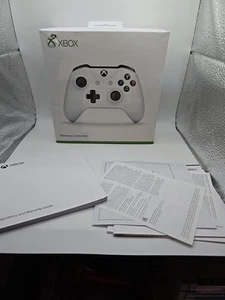Microsoft Xbox One Weiß Controller Nur Verpackung und Handbuch - Bild 1 von 8