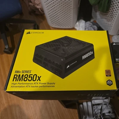 Corsair RMX 850x High Performance ATX Power Supply Black RMX Series RM850x - Image 1 of 3