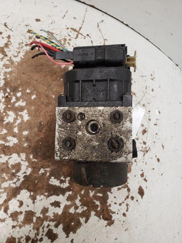 Conjunto de piezas de freno antibloqueo sin control de tracción compatible con 99-02 CAMARO 1424600 Foto 1 de 3