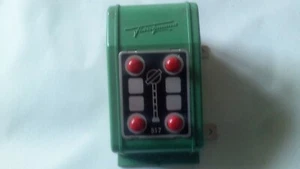 BEDIENTASTATUR 4 ELEKTROMAGNETISCHE WAGENABZIEHER ART. 6922 Fleischmann  - Bild 1 von 1