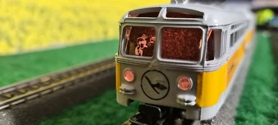 ☆SELTEN ☆ MÄRKLIN H0 SCHIENENBUS《 3016  》LUFTHANSA EXPRESS》DIGITAL PAINTED EVP  - Bild 1 von 4