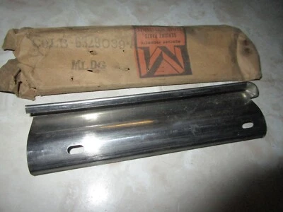 NOS L.H. Quarter Outside Rear Moulding 1960 Lincoln & Premiere 2 Dr Coupe 4 Door - Image 1 of 3