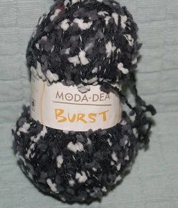 3 Skeins-Moda Dea Yarn Burst Stormy Knit Crochet Craft Fast Shipping - Picture 1 of 3