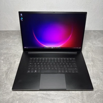 Razer Blade 17 RZ09-0423 17,3" QHD 240Hz i7-12800H 16GB 1TB RTX 3070 Ti G-Sync - Bild 1 von 4